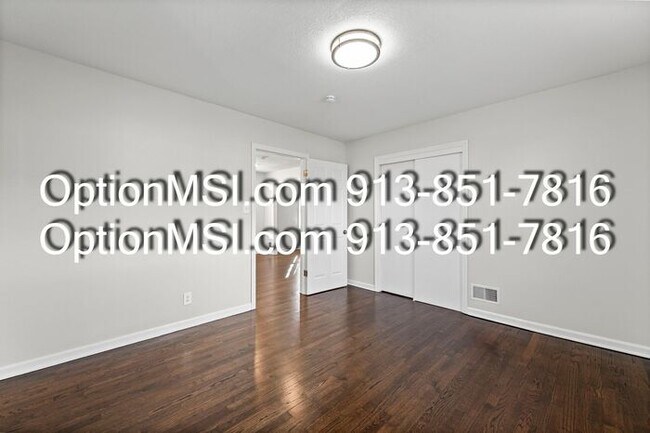 Building Photo - Newly Remodeled 3-Bedroom Home in Kansas C...