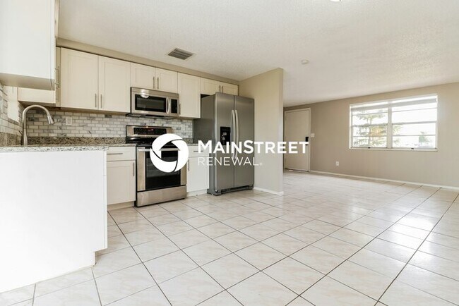 Building Photo - 3 Bedroom Pet-Friendly Home in HOLIDAY, FL with Main Street Renewal