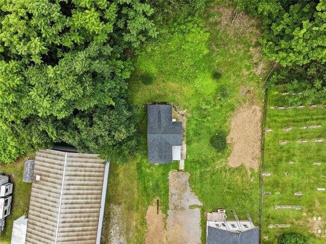 Building Photo - 424 Glenfield Rd