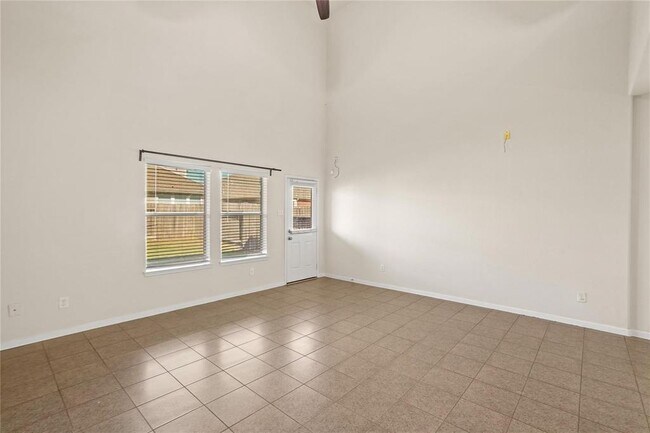 Building Photo - 25810 Westbourne Dr