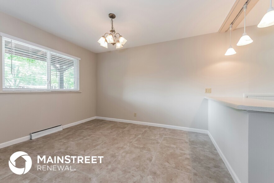 Building Photo - 301 Imperial Dr