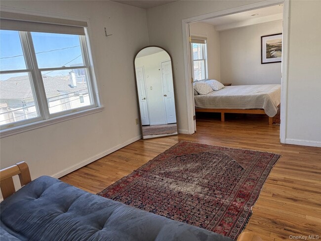 Building Photo - 227 W Pine St