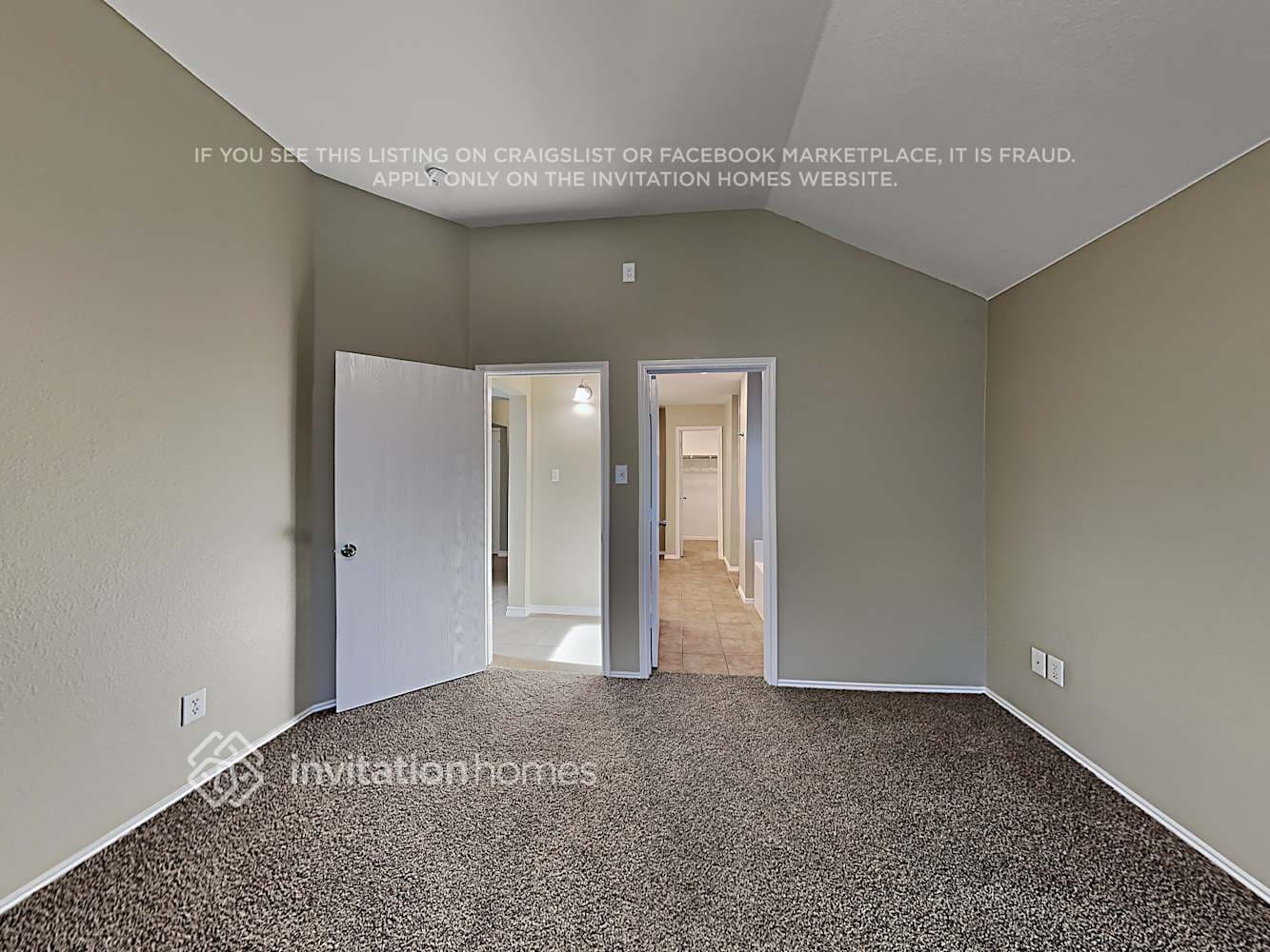 Building Photo - 501 Tumbleweed Dr