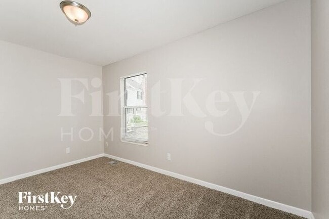 Building Photo - 180 Pheasant Point Blvd