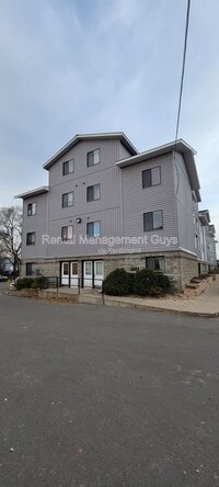 Building Photo - 430 1st Ave NE