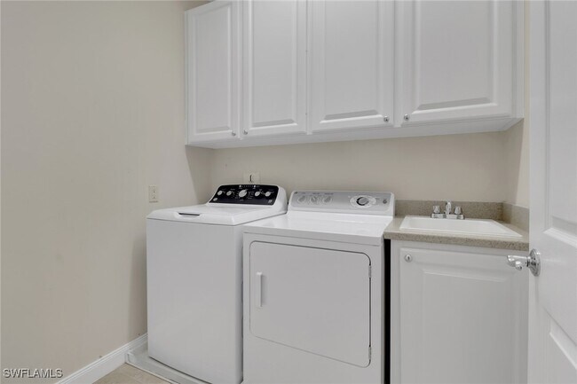 Building Photo - 15068 Blue Marlin Terrace