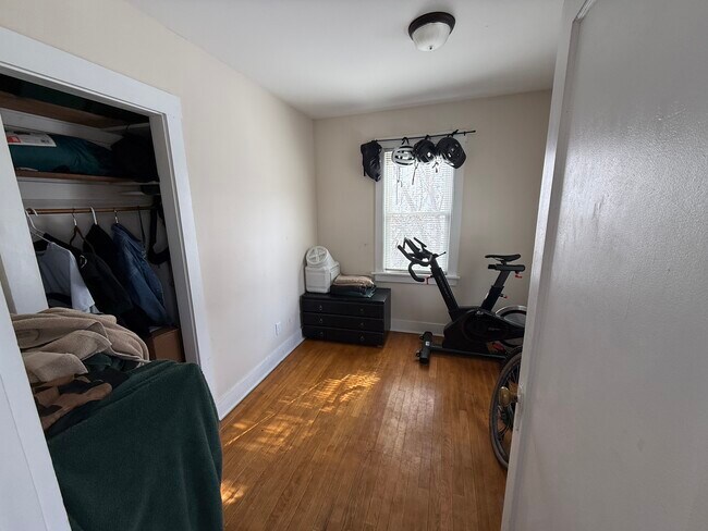 Building Photo - 245-249 North Ave