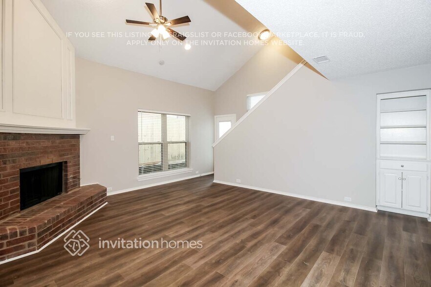Building Photo - 1530 Knollview Ln