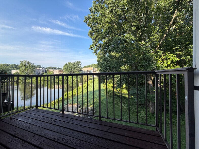 Building Photo - 10404 Parthenon Ct