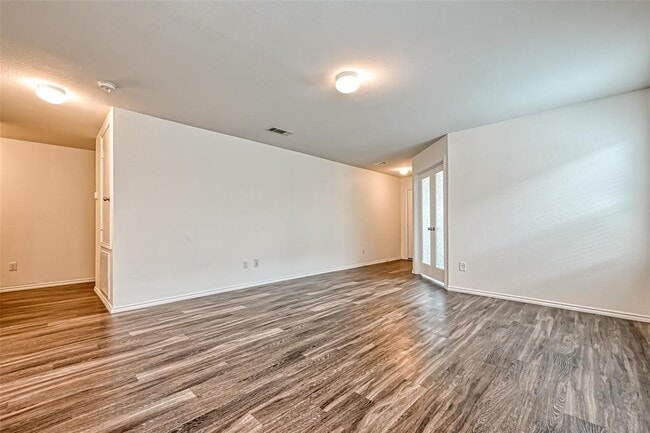 Building Photo - 2614 Lapwing Dr.