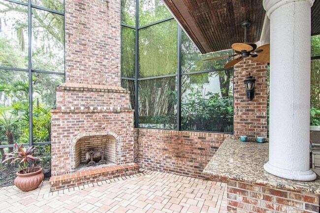 Building Photo - 16405 Avila Blvd