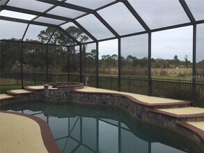 Building Photo - 5570 Rock Dove Dr