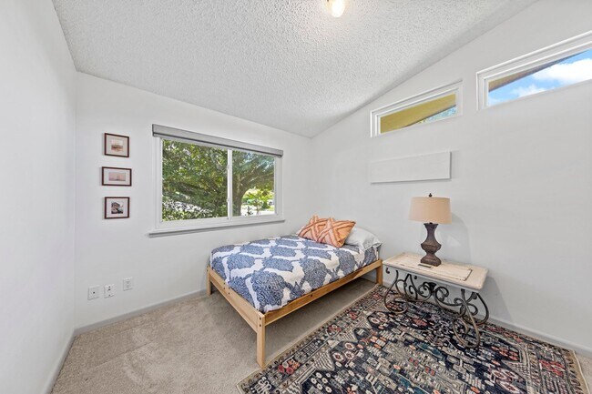 Building Photo - 3 Bedroom in the Heart of Niceville!