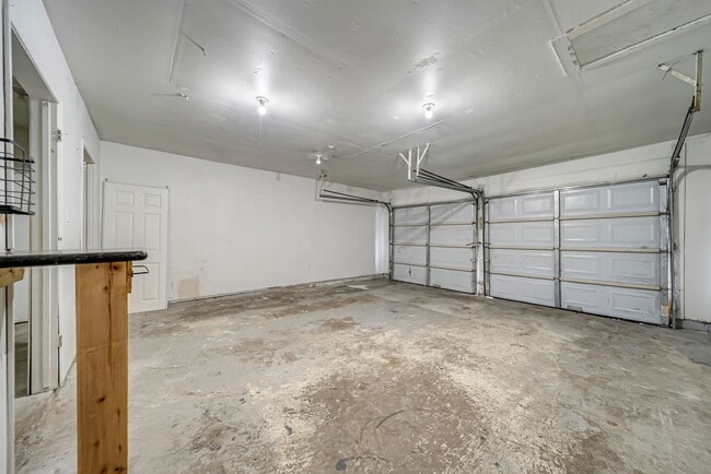 Building Photo - 3702 Malone Dr
