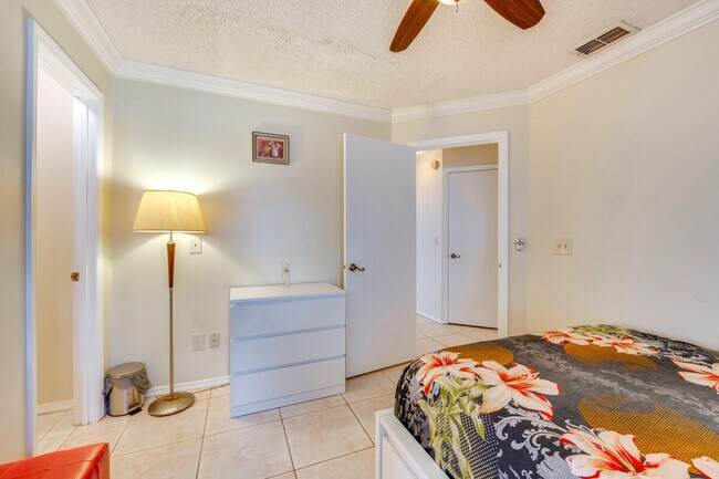 Building Photo - 14918 Prairie Rose Ct