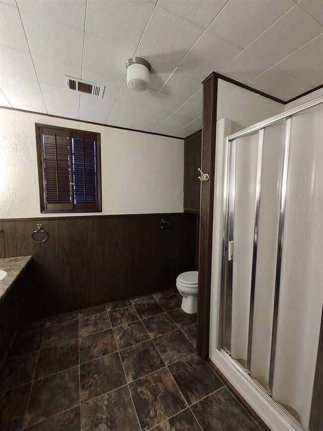 Building Photo - 1110 Johnson Ave