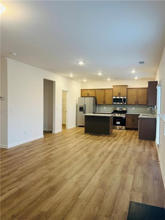 Building Photo - 137 Bloomfield Cir