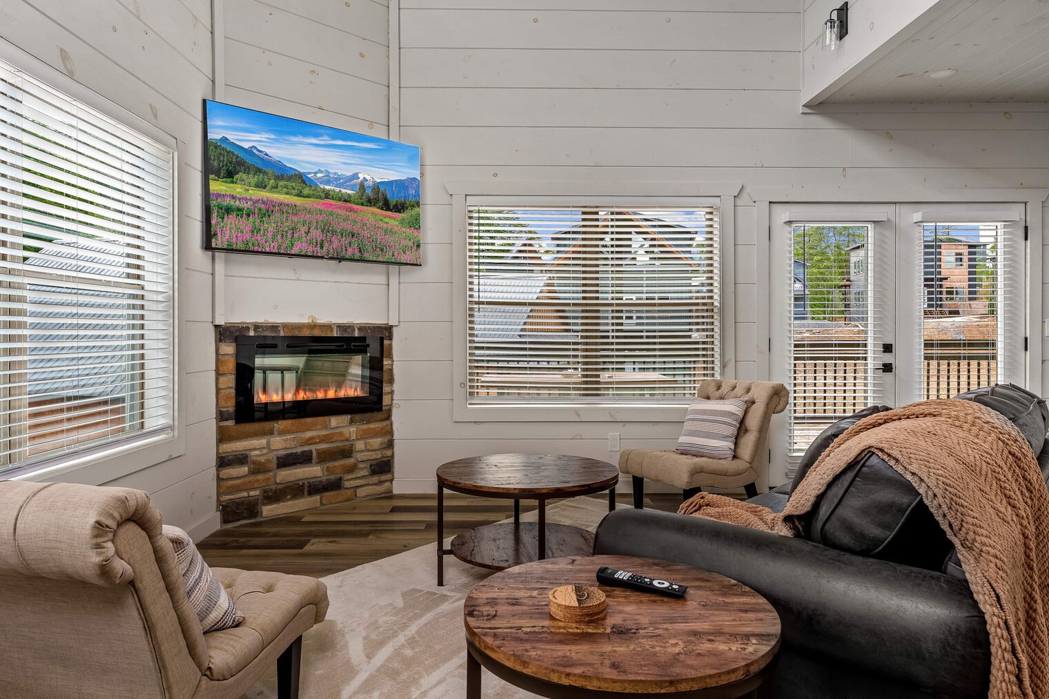 Building Photo - 532 Warbonnet Wy