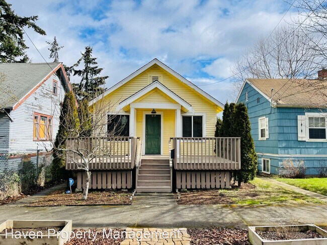 Primary Photo - 2 br, 1 bath House - 5310 33rd Ave S