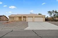 Building Photo - 3 Bedroom - 2 Bath Home