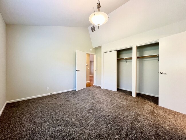 Building Photo - Stylishly Updated 2-Bed, 2-Bath Home - Private Garage