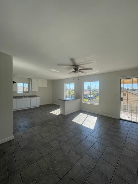 Building Photo - 9506 Ramona St