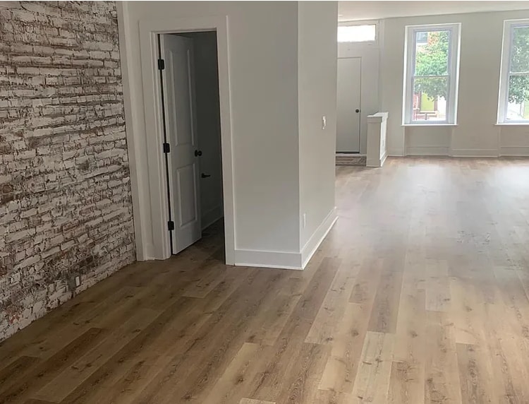 Building Photo - 2124 E Somerset St