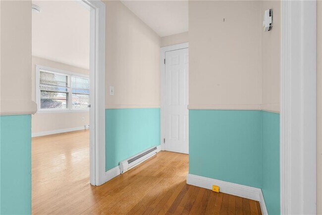 Building Photo - 3421 Pawtucket Ave