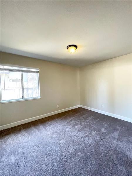 Building Photo - 700 Los Lunas Way