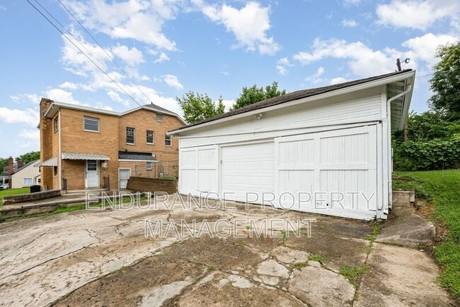 Building Photo - 62 Indiana Ave