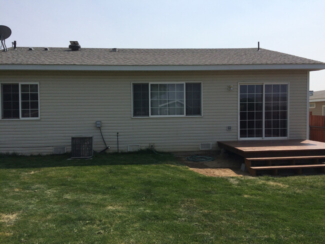 Building Photo - Ephrata Home for Rent!!