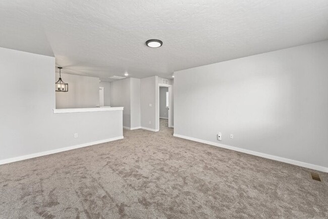 Building Photo - 2951 S Alcamo Wy