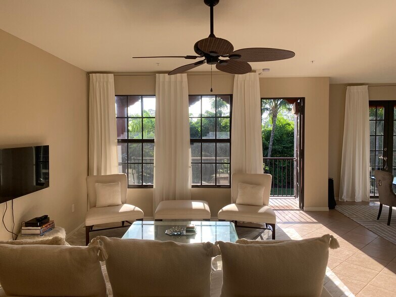 Building Photo - 8997 Cambria Cir