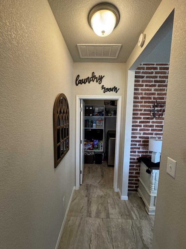 Building Photo - 7507 McCulloch Rd