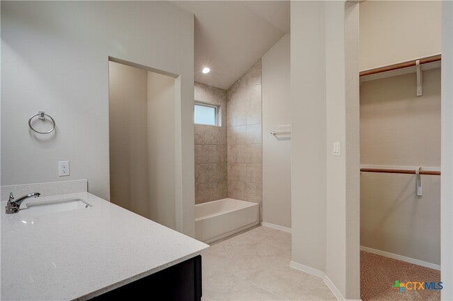 Building Photo - 171 White Dunes Dr