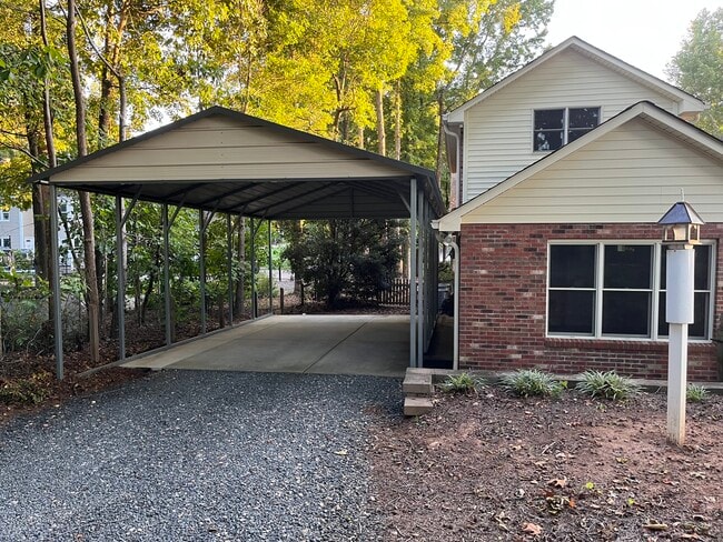 Entrance - 8008 Appaloosa Ln