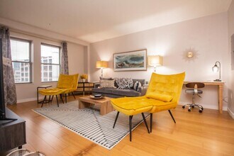 Building Photo - 2 bedroom in Boston MA 02215