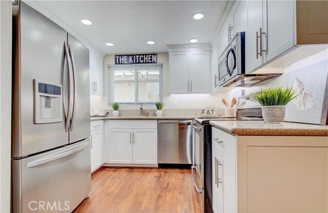 Building Photo - 2405 Via Mariposa W
