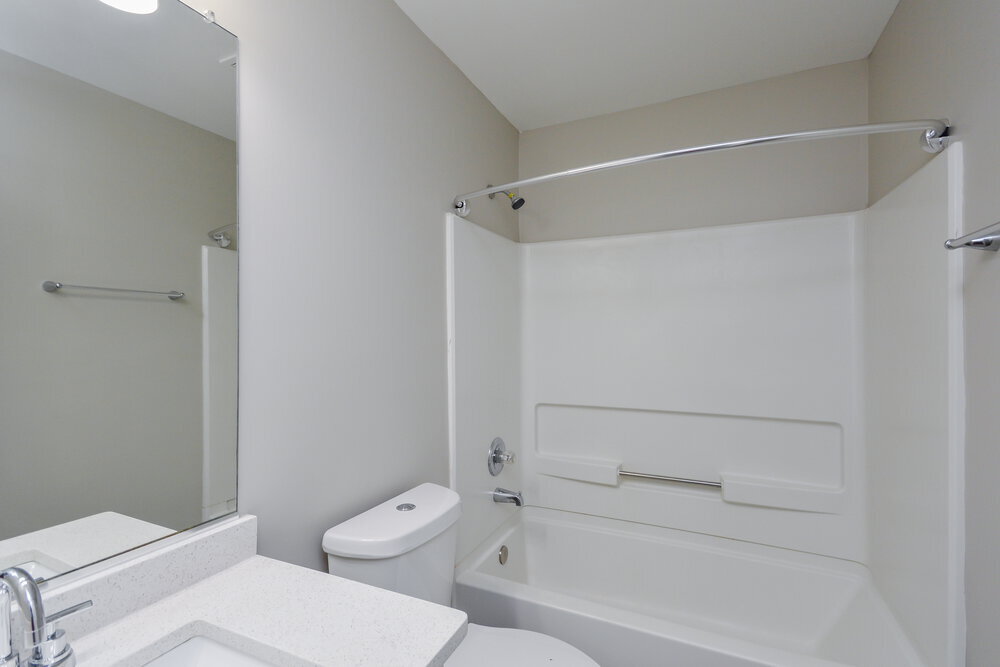 Building Photo - 137 Lantana Dr