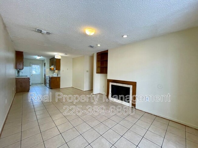 Building Photo - 10642 Stanley Aubin Ln