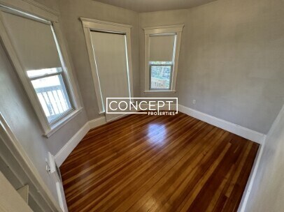 Building Photo - 11 Atkins St