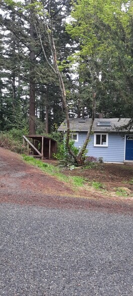 wood shed - 1708 Sapphire Trl