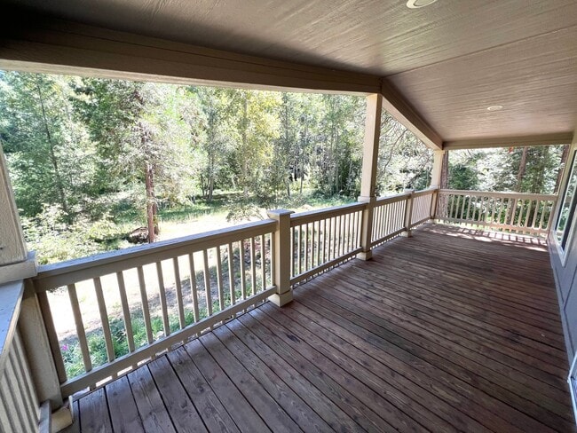 Building Photo - 12272 S Fork Little Butte Creek Rd