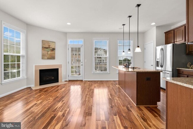 Building Photo - 22664 Amberjack Square