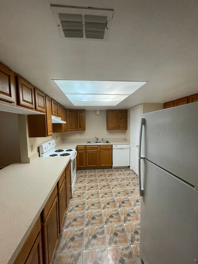 Building Photo - 2bed 2bath Ground Floor Condo for rent for $1100.00 Available Immediately!