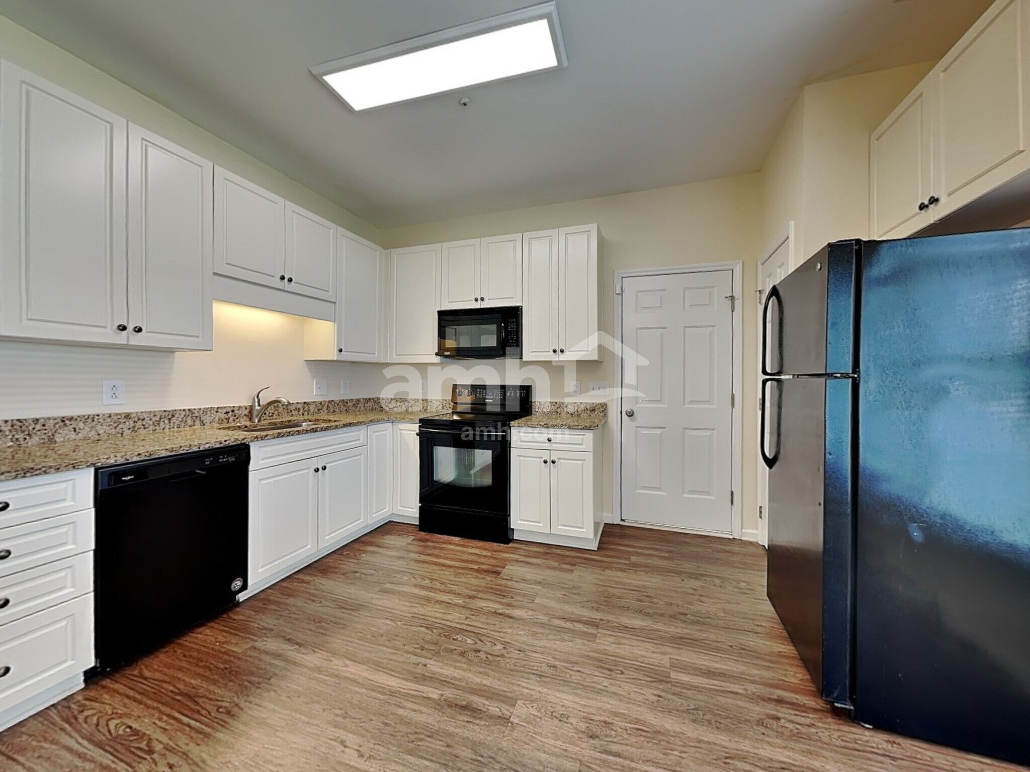 Building Photo - 2812 Bridgeport Dr
