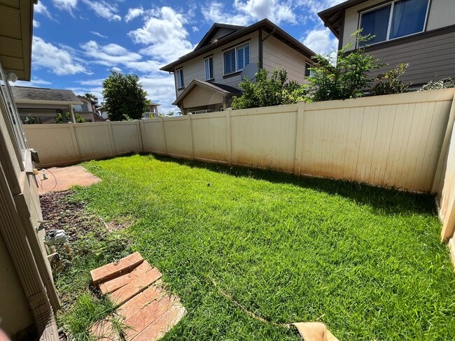 Building Photo - Ewa Beach (Montecito) - Must see!! 4 bedro...