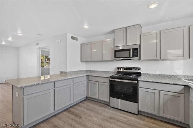 Building Photo - 2301 Seco Adobe Cir