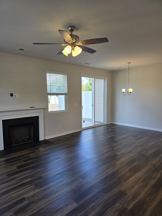 Building Photo - 1118 Glen Marley Dr