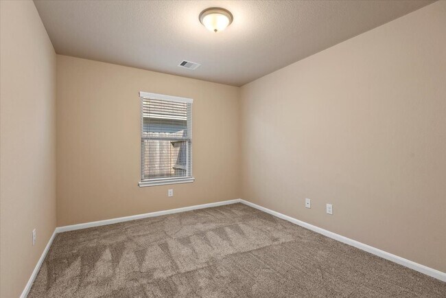 Building Photo - 119 Brock's Ln